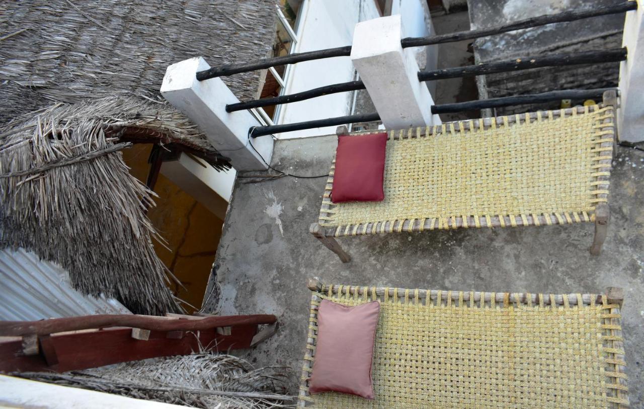 Jambohouse Lamu Bed & Breakfast Dış mekan fotoğraf
