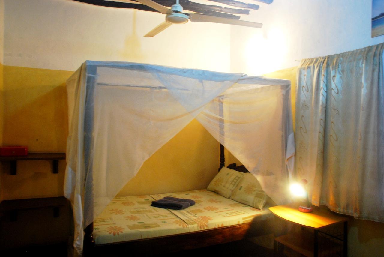 Jambohouse Lamu Bed & Breakfast Dış mekan fotoğraf