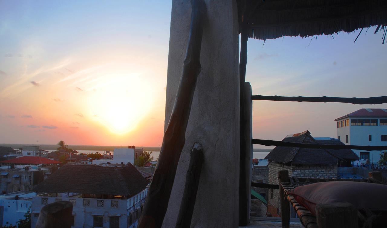 Jambohouse Lamu Bed & Breakfast Dış mekan fotoğraf